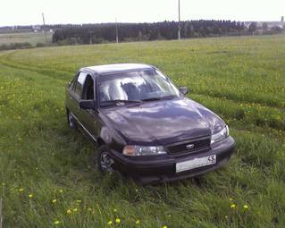 1997 Daewoo Nexia Photos