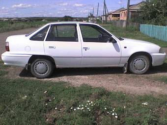 1997 Daewoo Nexia Photos