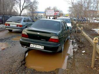 1998 Daewoo Nexia Pictures