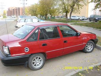 1998 Daewoo Nexia Photos