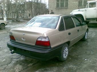 1998 Daewoo Nexia Photos
