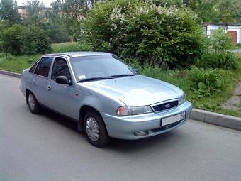 1998 Daewoo Nexia Pictures