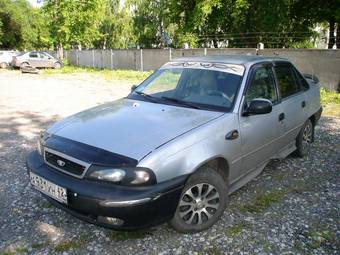 1998 Daewoo Nexia Photos