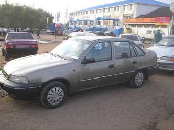 1999 Daewoo Nexia Photos