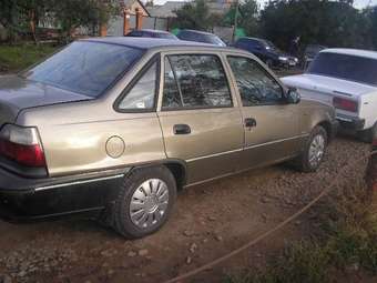 1999 Daewoo Nexia Photos