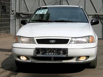 2000 Daewoo Nexia Images