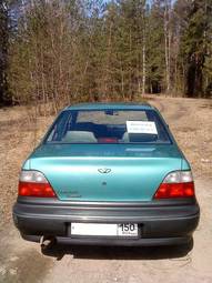 2000 Daewoo Nexia Photos