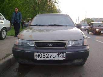 2000 Daewoo Nexia Photos