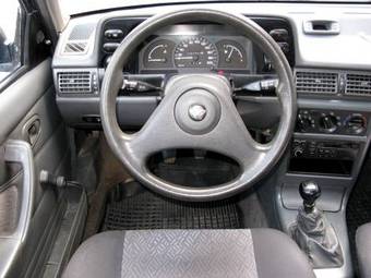 2000 Daewoo Nexia Images