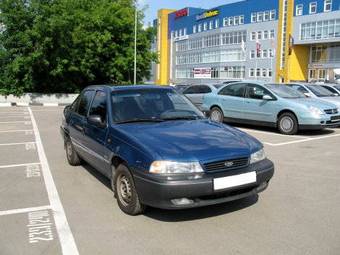 2000 Daewoo Nexia Photos