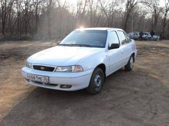 2001 Daewoo Nexia Pictures