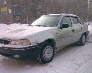 2002 Daewoo Nexia Photos