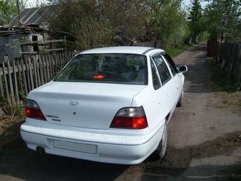 2002 Daewoo Nexia Pictures