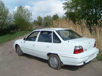 2002 Daewoo Nexia Photos