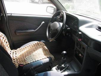 2002 Daewoo Nexia Photos