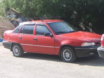 2002 Daewoo Nexia Photos