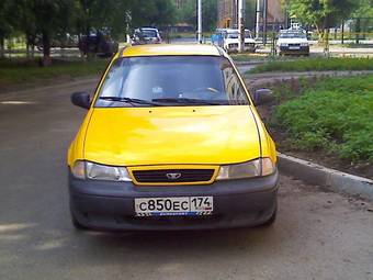 2002 Daewoo Nexia Photos