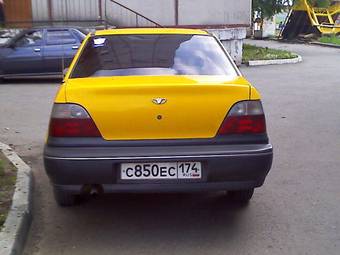 2002 Daewoo Nexia Pictures