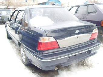 2004 Daewoo Nexia Photos