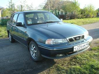 2004 Daewoo Nexia Photos