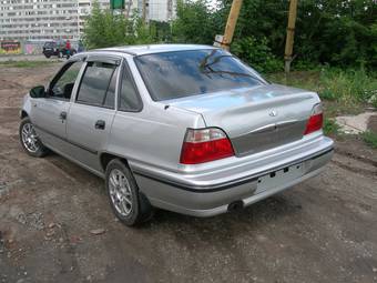 2004 Daewoo Nexia Pictures