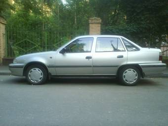 2004 Daewoo Nexia Pictures