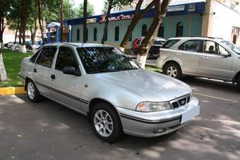 2004 Daewoo Nexia Pictures