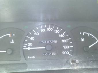 2005 Daewoo Nexia Images