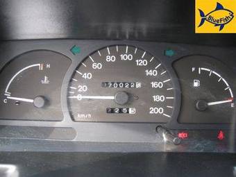 2005 Daewoo Nexia Pictures