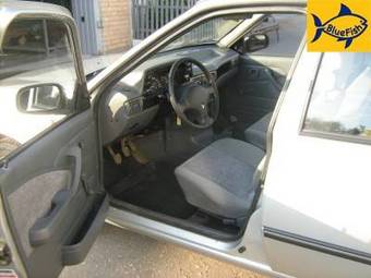 2005 Daewoo Nexia Photos