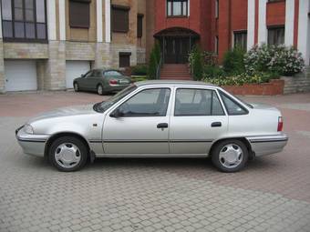 2006 Daewoo Nexia Photos