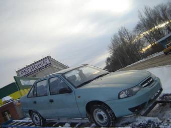 2009 Daewoo Nexia Photos