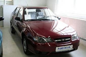 2009 Daewoo Nexia Photos