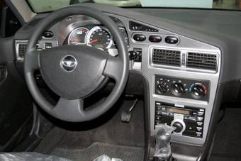 2009 Daewoo Nexia Photos