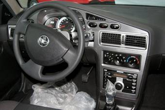 2009 Daewoo Nexia Pictures