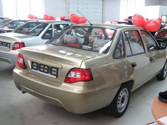 2009 Daewoo Nexia Photos