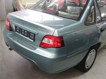 2009 Daewoo Nexia Photos