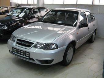 2010 Daewoo Nexia Photos