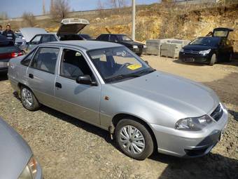 2010 Daewoo Nexia Photos