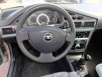 2010 Daewoo Nexia Photos
