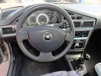 2010 Daewoo Nexia Photos