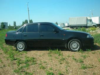 2010 Daewoo Nexia Photos