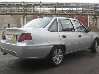 2011 Daewoo Nexia Photos