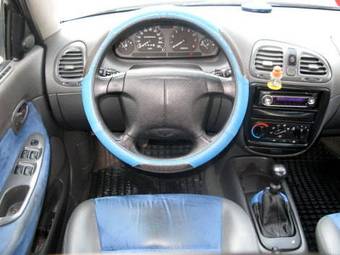 1997 Daewoo Nubira Pictures