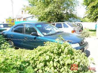 1998 Daewoo Nubira Pictures