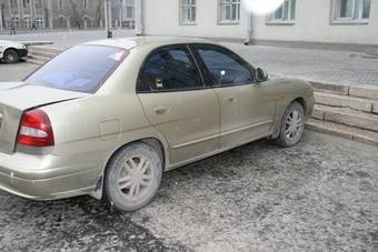 1999 Daewoo Nubira Pictures