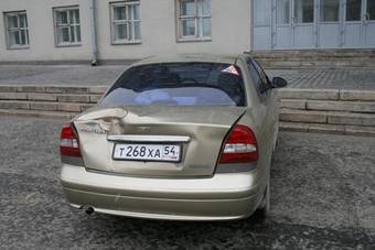 1999 Daewoo Nubira Photos
