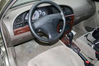 1999 Daewoo Nubira Images