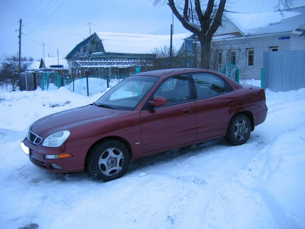 2001 Daewoo Nubira specs