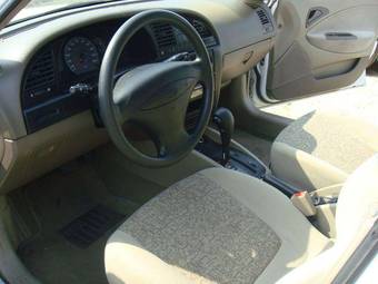 2001 Daewoo Nubira Pictures